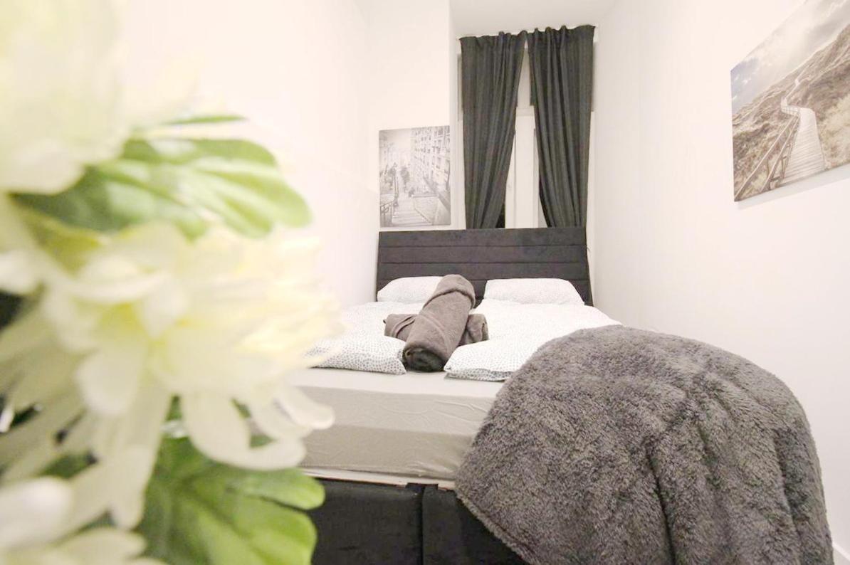 Comfortable Rooms In Akh Area Wien Eksteriør billede